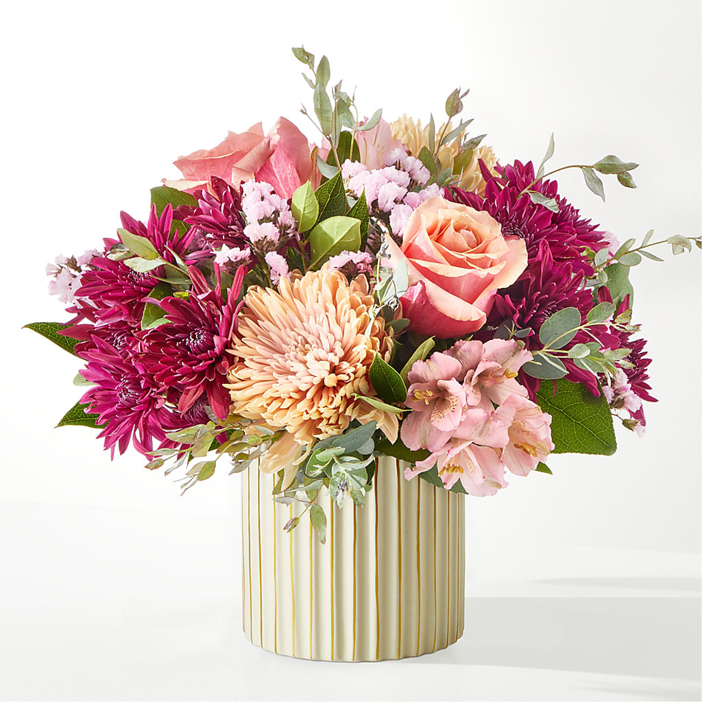 Berry Cobbler Bouquet with Ivory Vase – Margartia Flowers, Jersey City NJ