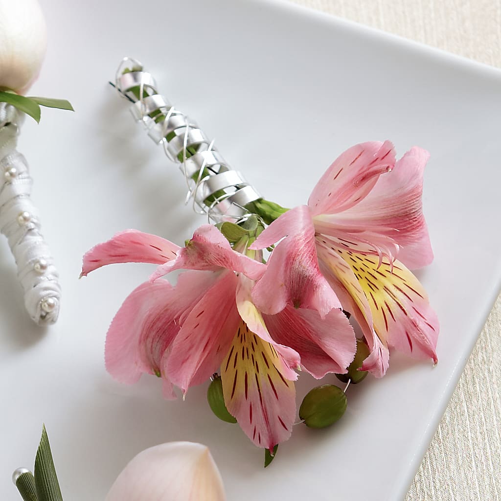 Pink Peruvian Lily Boutonniere – Margartia Flowers, Jersey City NJ