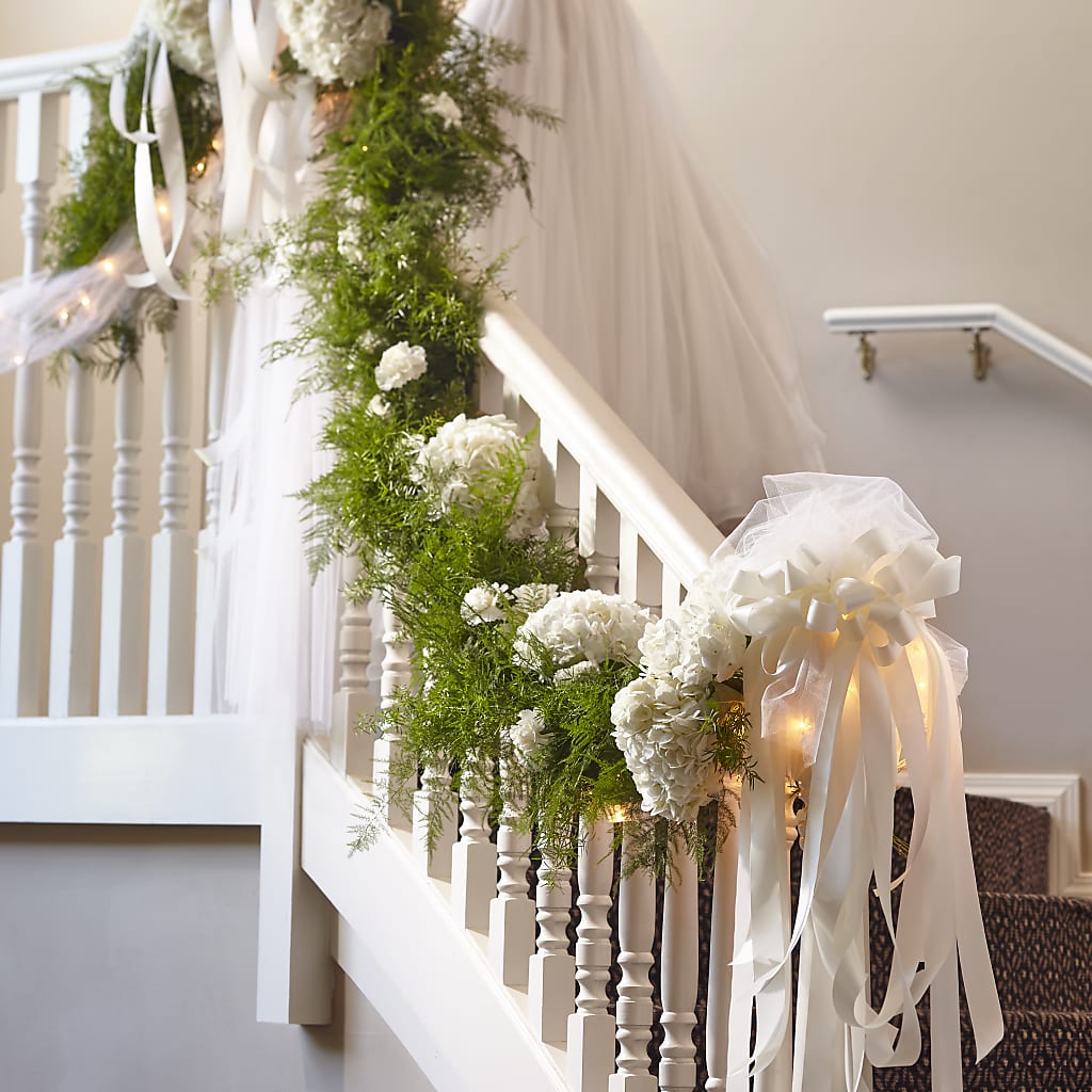 Champagne Dreams Garland – Margartia Flowers, Jersey City NJ