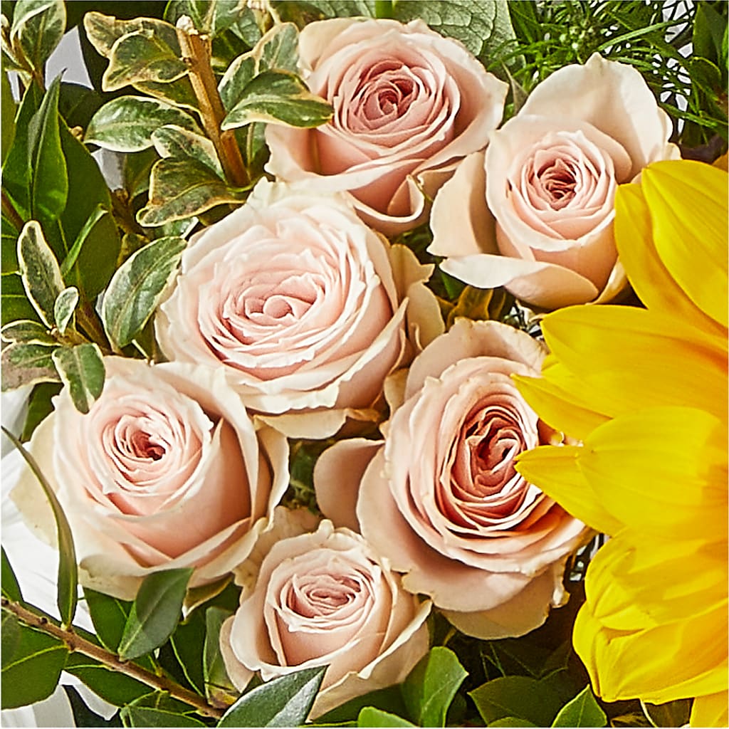 The Good Life Bouquet –  Margartia Flowers, Jersey City NJ