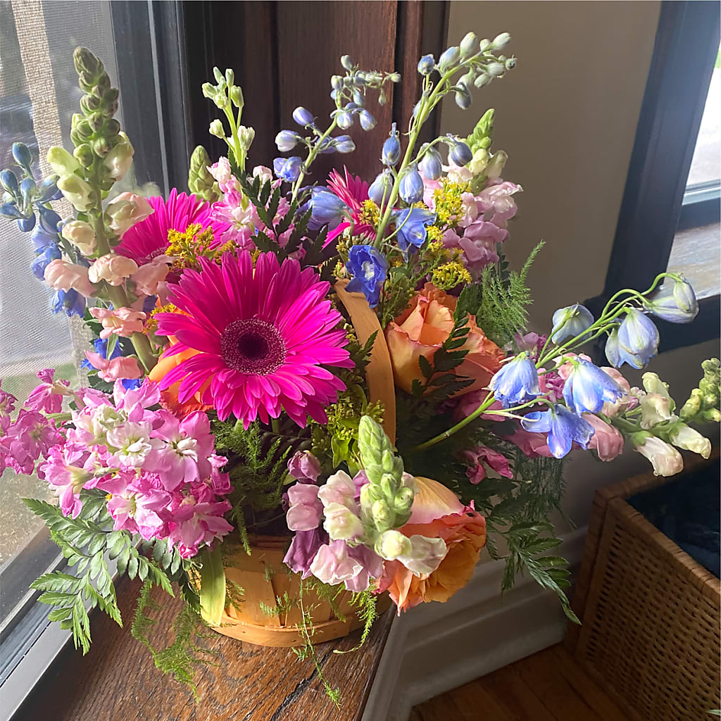 Garden of Life Basket –  Margartia Flowers, Jersey City NJ