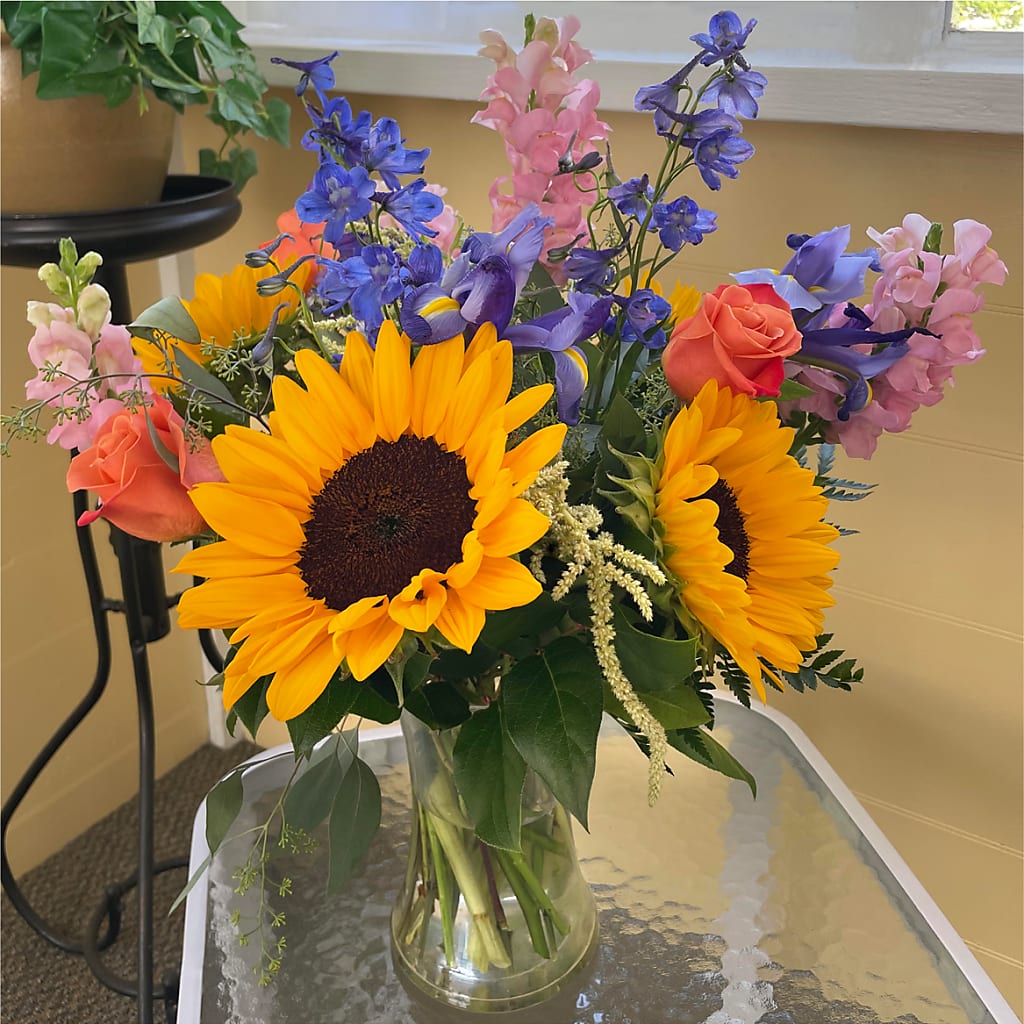 Rays of Life Bouquet –  Margartia Flowers, Jersey City NJ