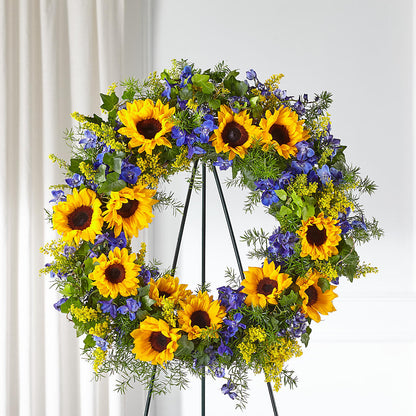 Bright Rays Wreath –  Margartia Flowers, Jersey City NJ