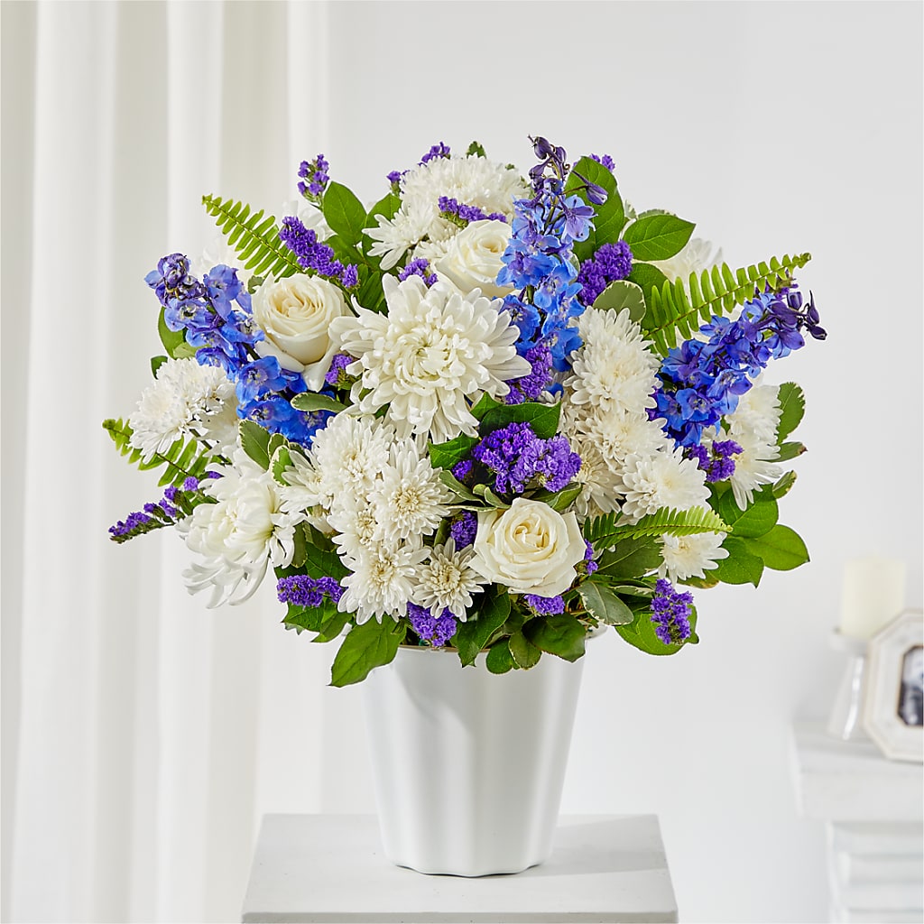 Hold Dear Tabletop Basket –  Margartia Flowers, Jersey City NJ
