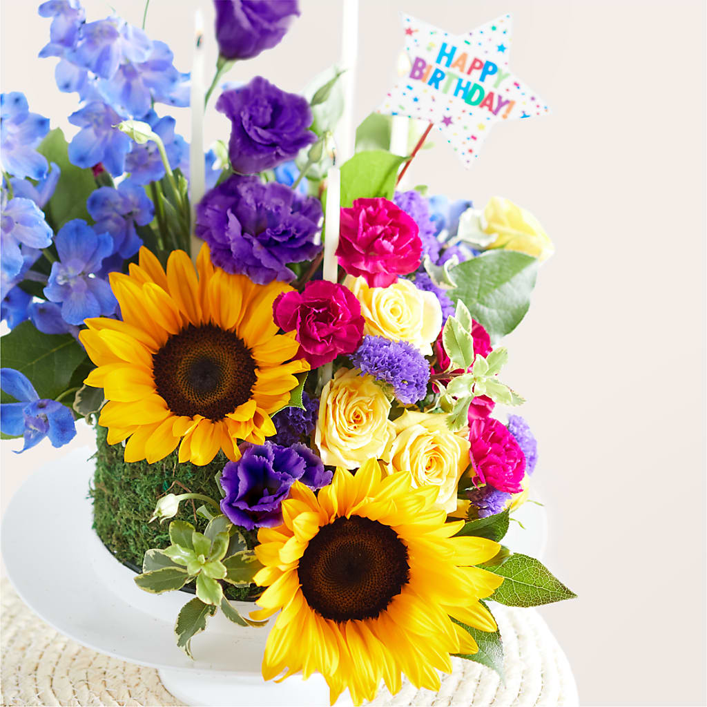 Star of the Day Floral Cake –  Margartia Flowers, Jersey City NJ