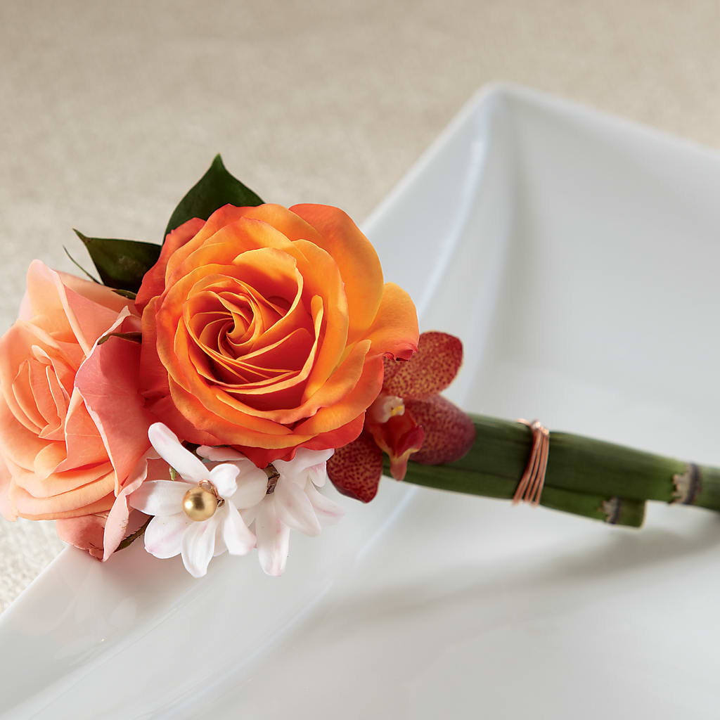 Sunset Dream Boutonniere –  Margartia Flowers, Jersey City NJ