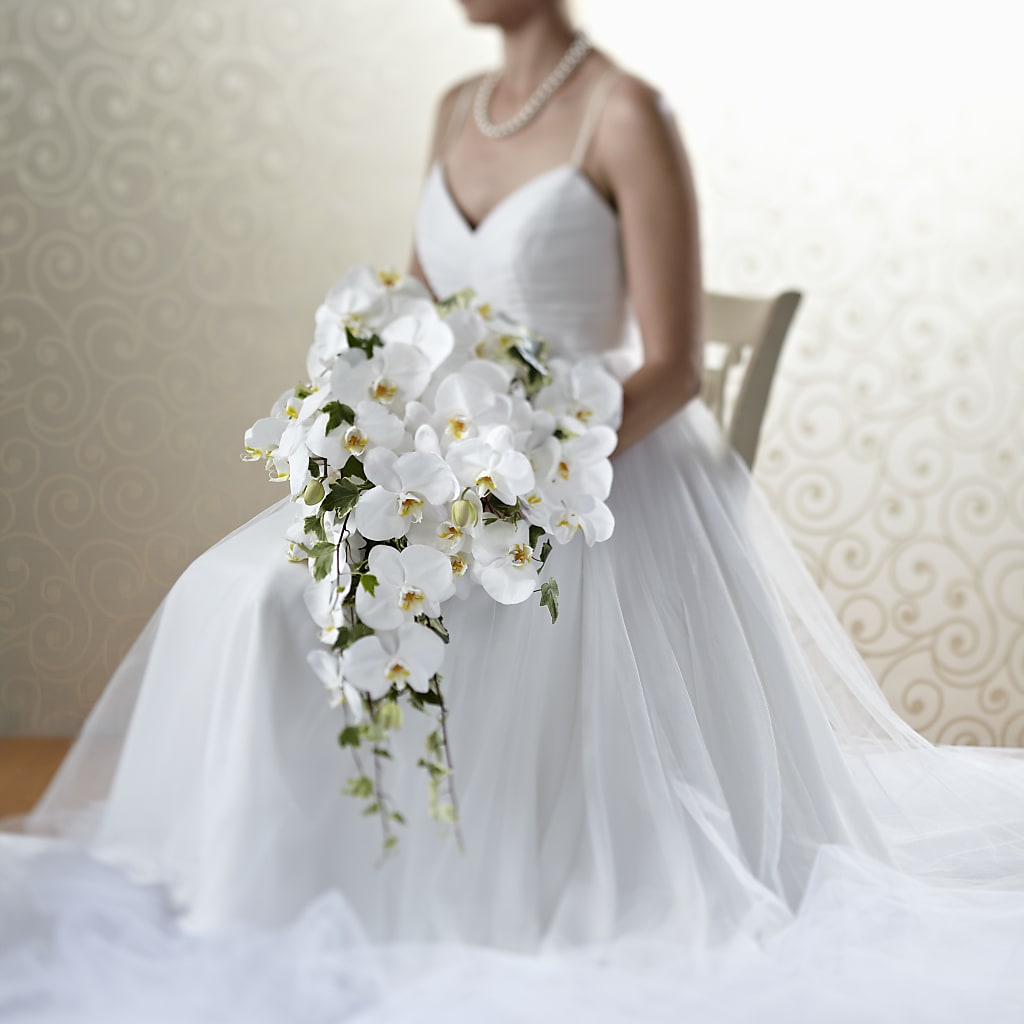 Classic White Bouquet –  Margartia Flowers, Jersey City NJ