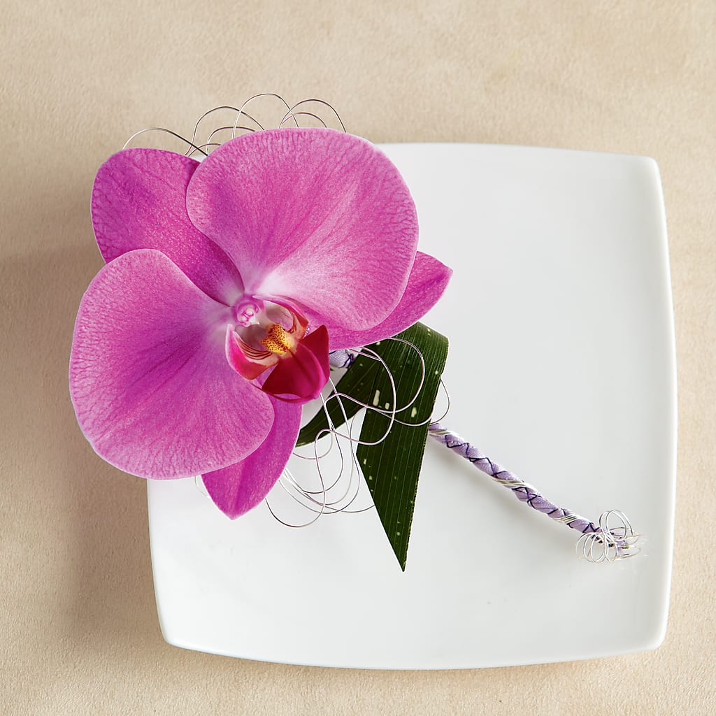 Glorious Boutonniere –  Margartia Flowers, Jersey City NJ